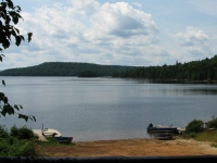 vue-balcon-chalet-tetras-lac-duchastel-pourvoirie-fer-a-cheval-laurentides