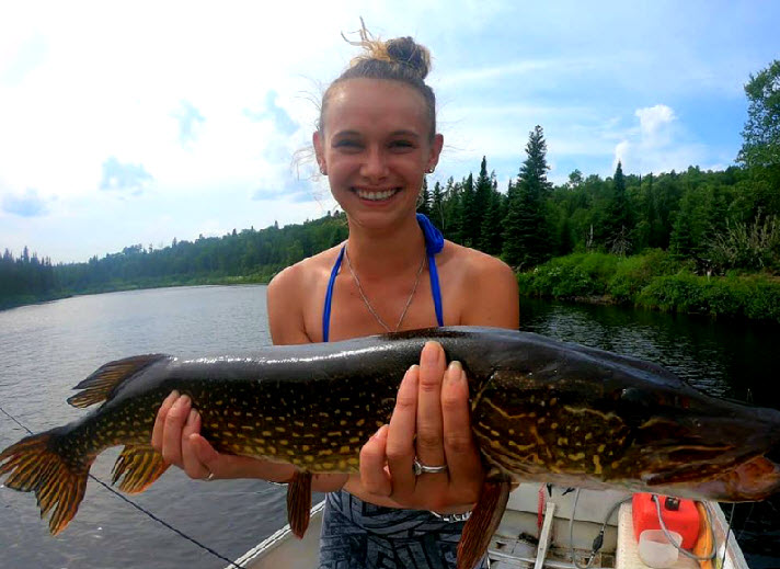 Pêche au brochet sur le lac Gobin au Fer à Cheval
