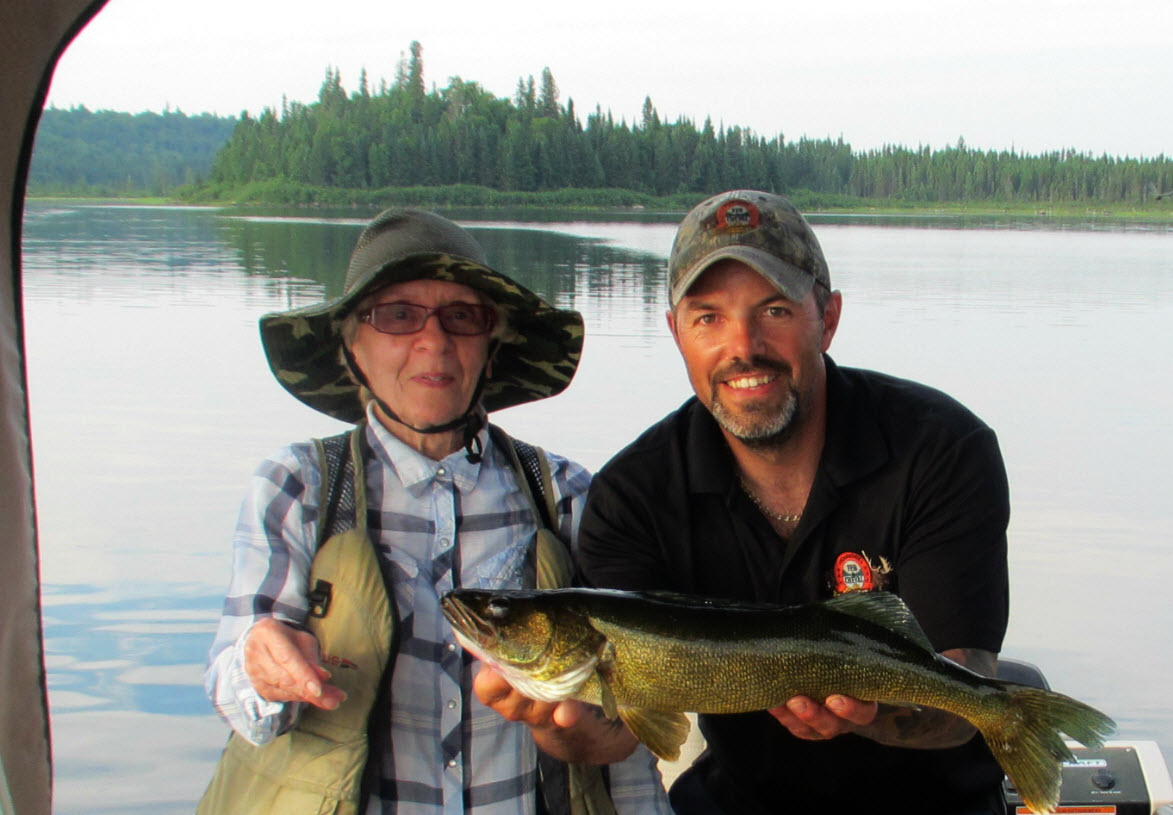 Pêche au doré sur le lac Nasigon en ponton