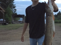 Pêche au brochet à la pourvoirie du Fer à Cheval