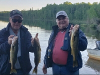 Pêche au doré avec guide à la pourvoirie du fer à Cheval